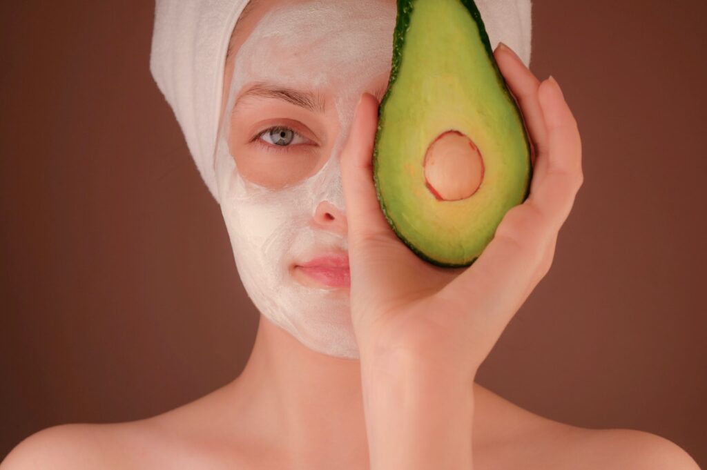 Best DIY methods to treat dry skin